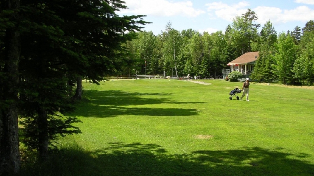outdoor shot of the greens at Gilridge Golf Club