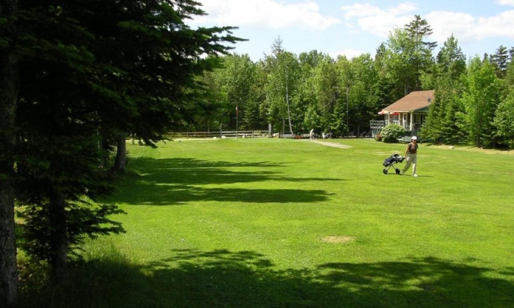 outdoor shot of the greens at Gilridge Golf Club
